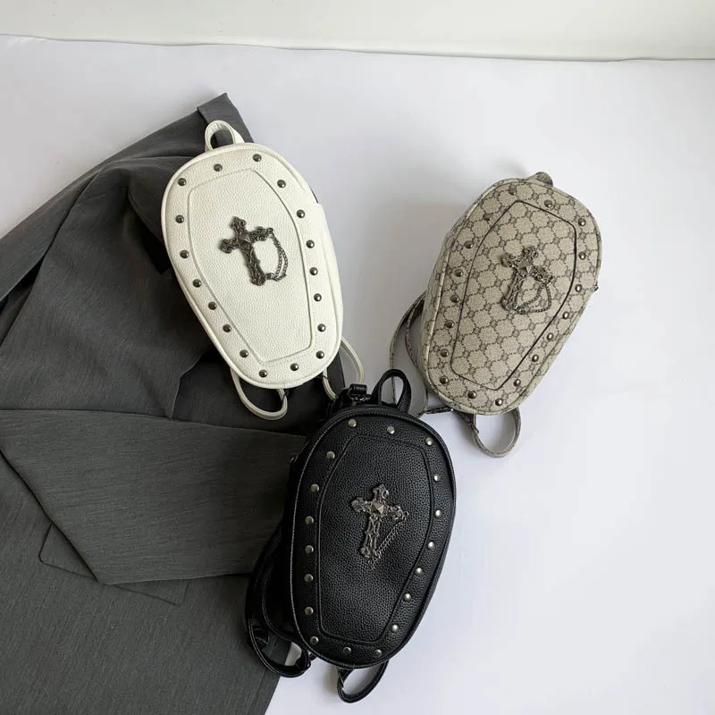 バッグ archive skull gimmick sling bag y2k archive skull gimmick sling bag y2k