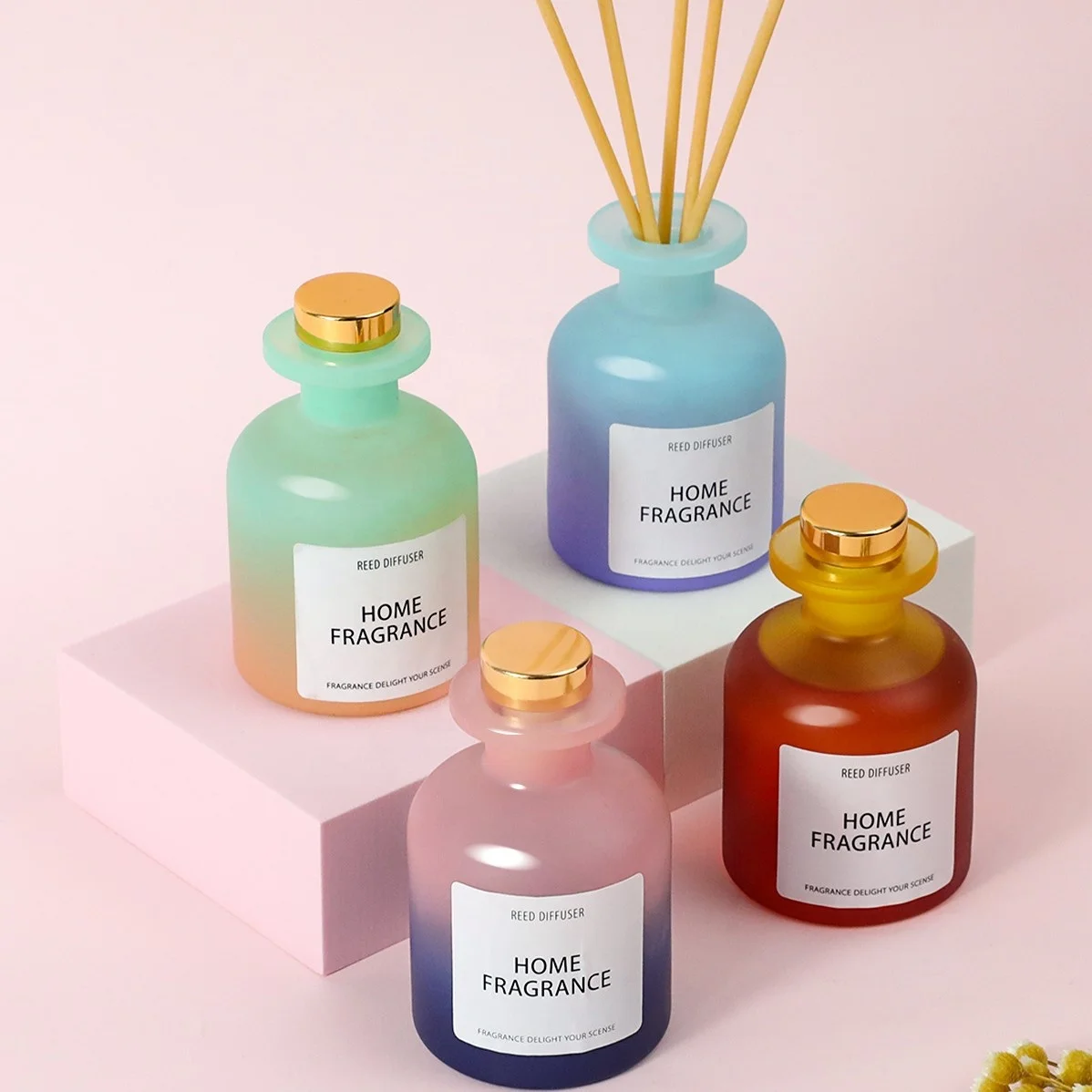 Multi Inventory Customized 200Ml Gradient Purple and Blue Glass Essential Oils Diffuser Simple Round Reed Diffuser Bottle