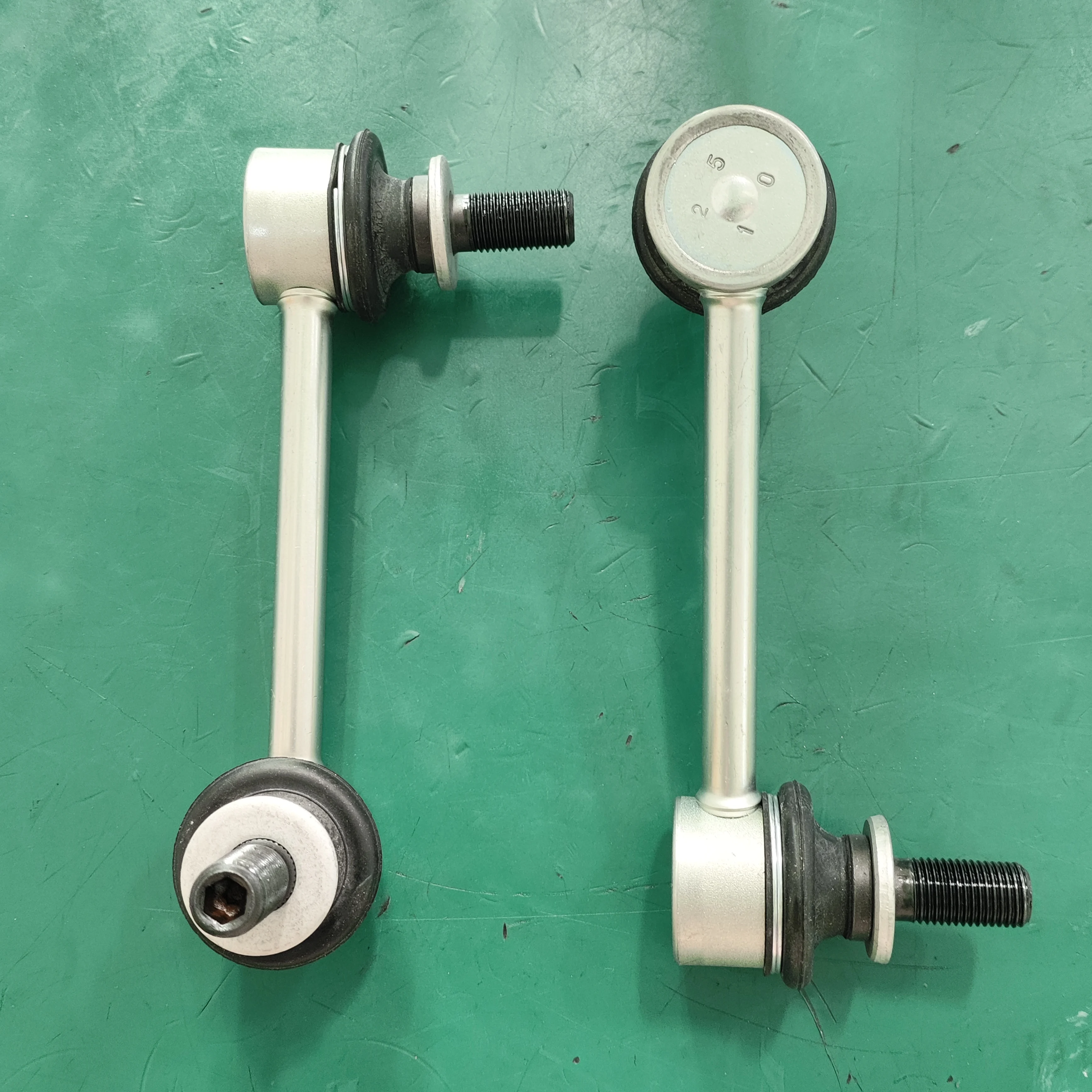 JOKA Front Stabilizer Bar Link 48840-60010/48830-60070 for Toyota