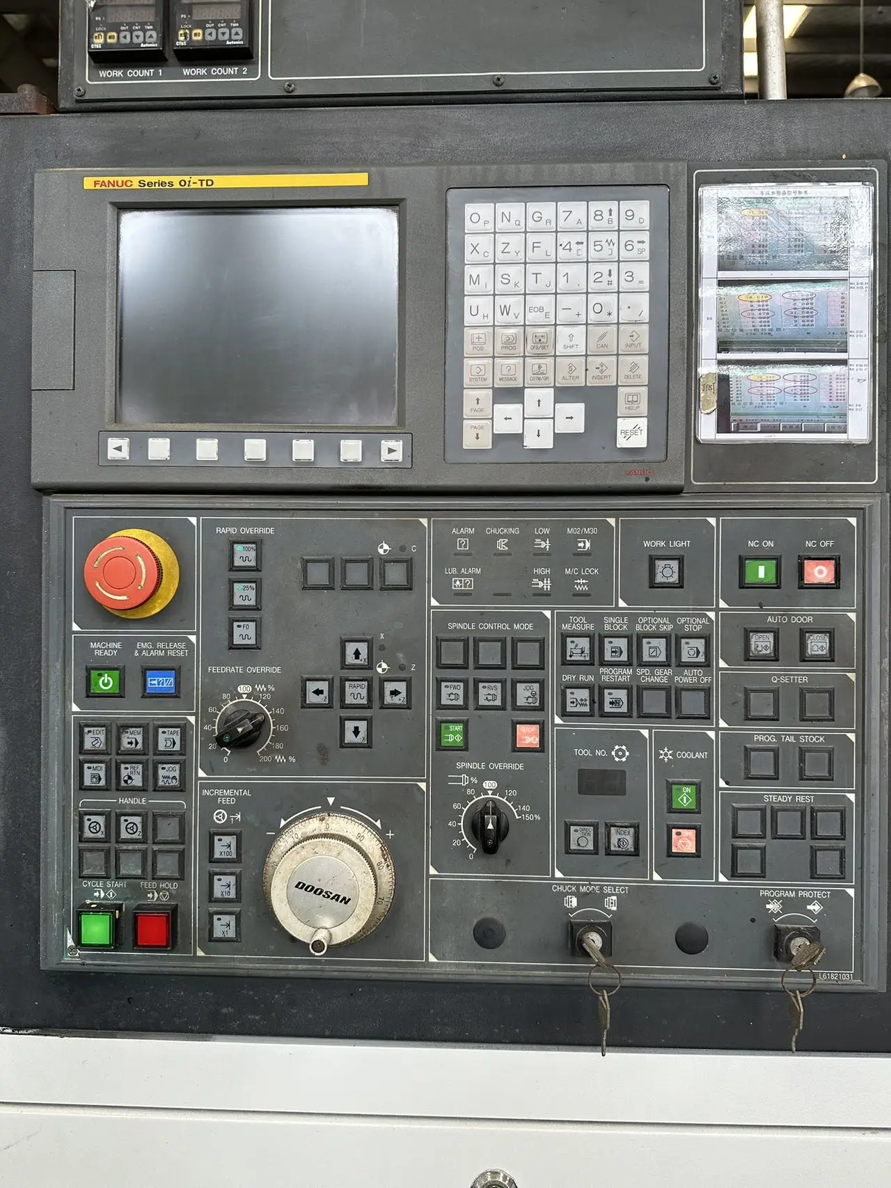 New Arrival Secondhand South Korea Doosan PUMA-240B  CNC Lathe Machine for Processing Metal