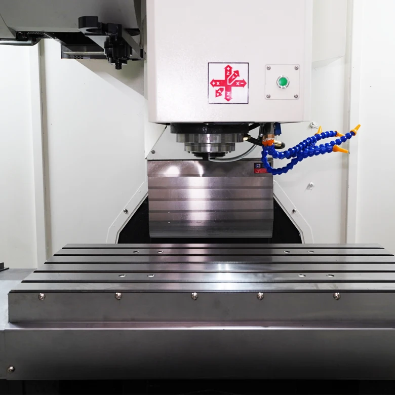 Mini CNC Milling Machine Multi Spindle XH7126 Japan Aluminium Profile Vertical Machining Center