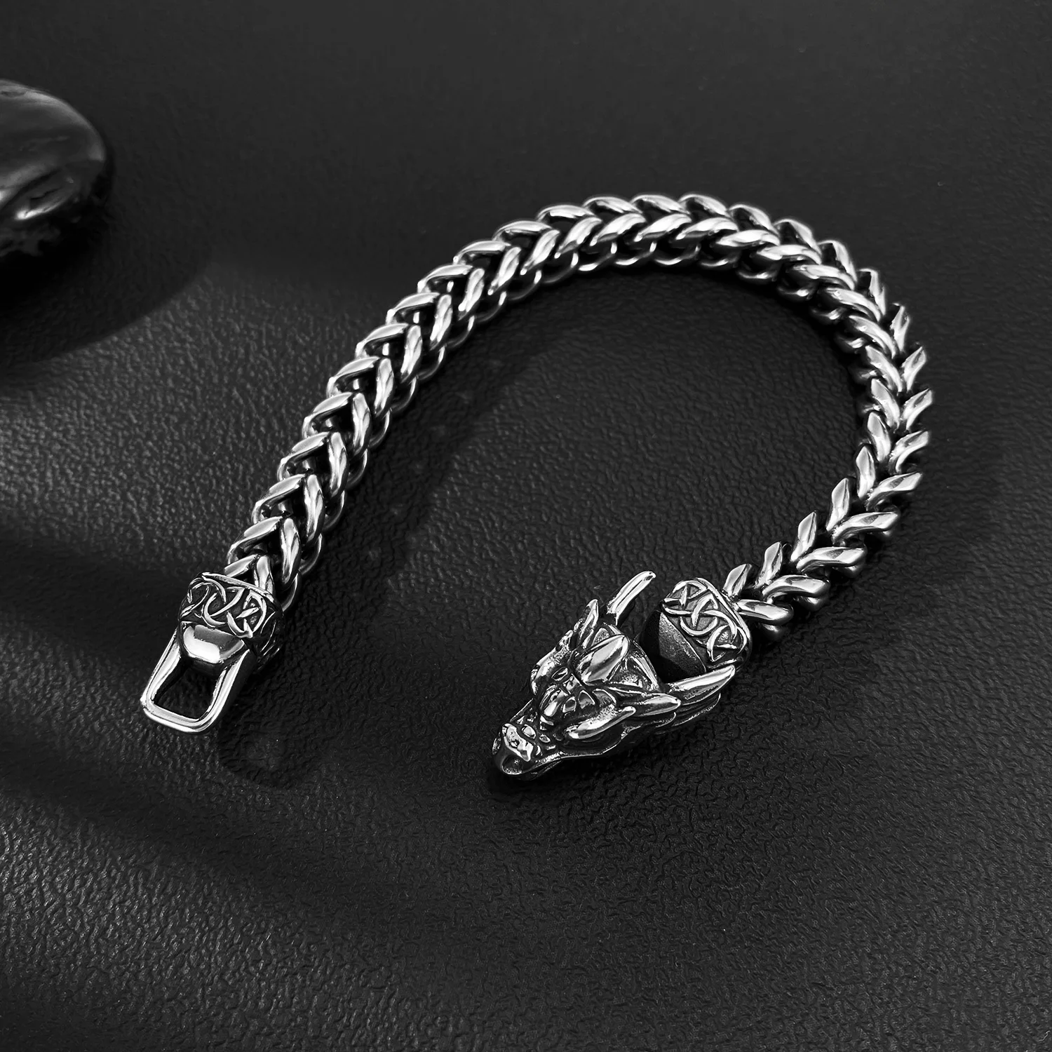 Punk Jewelry Dragon Head Connected Clasp Stainless Steel Bracelet 