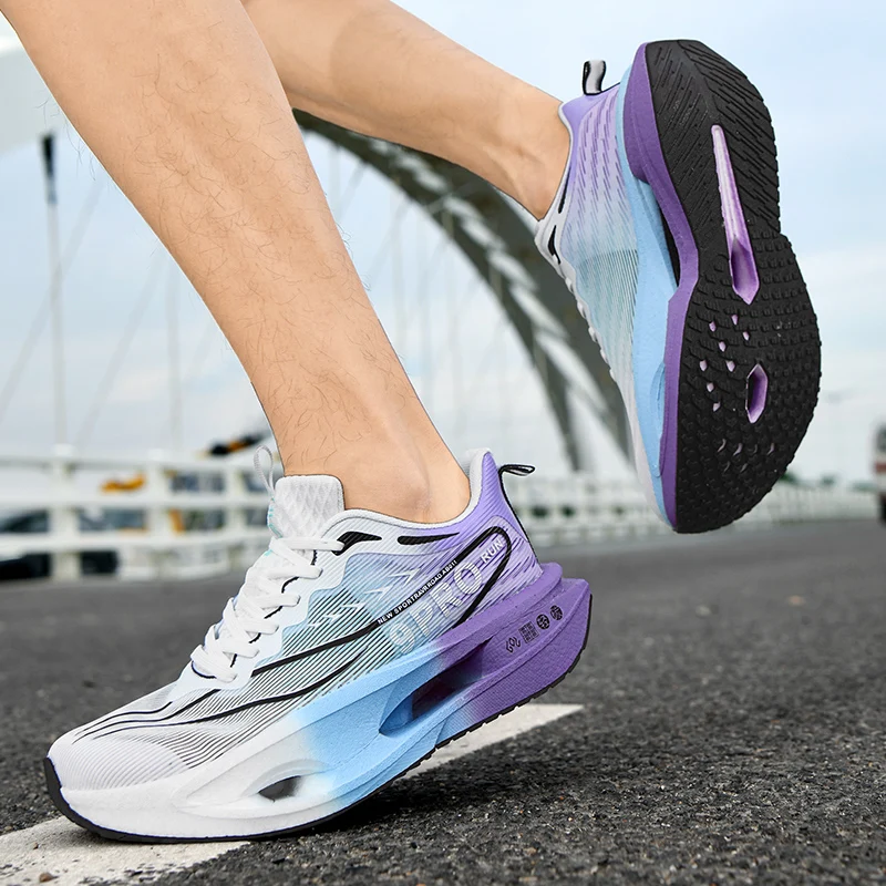 2025 Custom Logo Sports Running Shoes with Carbon Board Casual Sports Fashion Soft-Soled Basketball Style Explosive