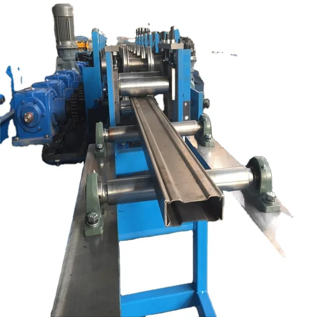 Box beam roll forming machine for upright