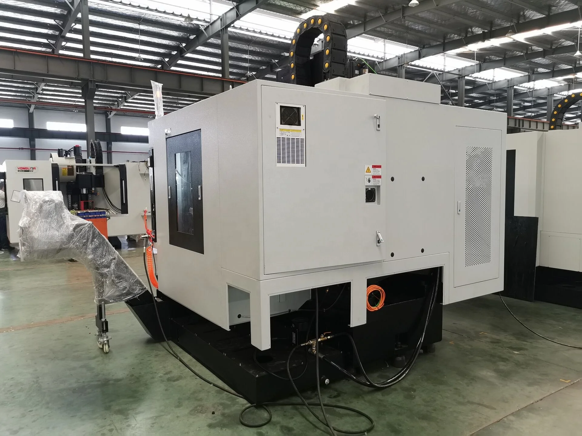 High Precision VMC850L 4axis CNC Milling Machining Center for Mould Machining