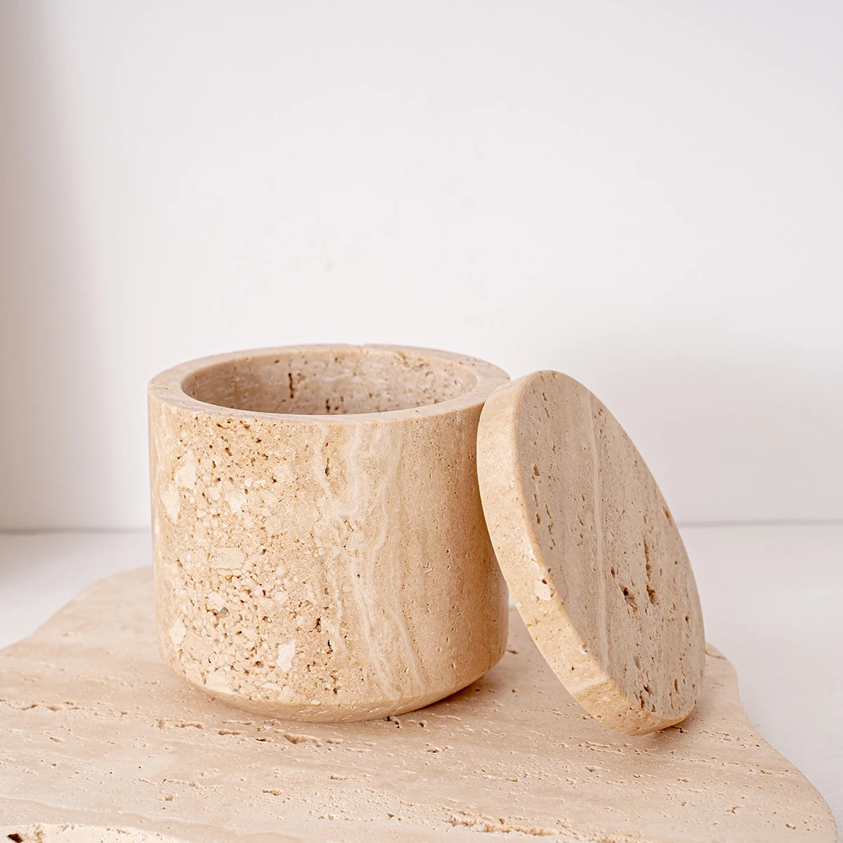 Custom Cylindrical Travertine Bakhoor Box Empty Oud Incense Cans Stone Cup with Lid Table Decor Travertine Canister