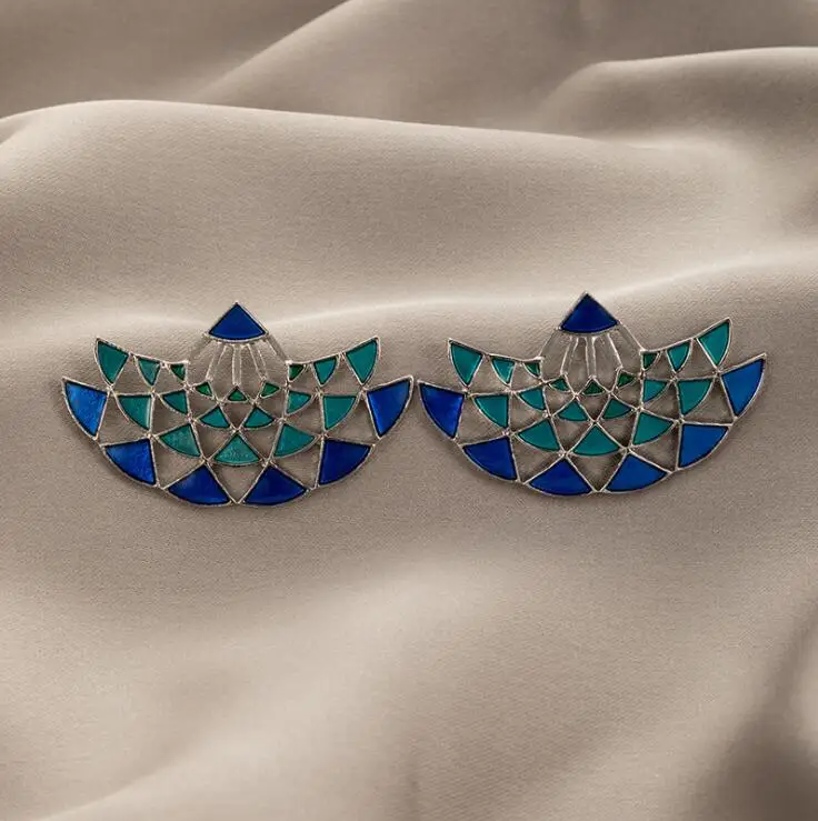 
 Vintage Colorful Sector Stud Earrings for Women Hollow Geometric Leaf Dripping Oil Palace Jewelry Accessories  