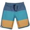 121 สีฟ้าและสีเหลือง