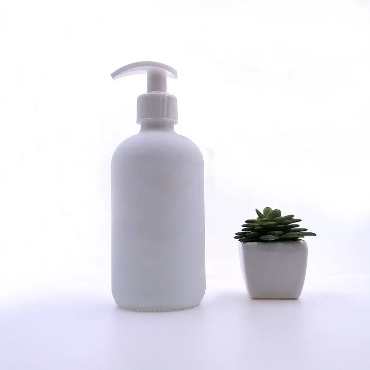 hot selling Boston round bath wash dispenser 350ml 12oz 500ml 16oz 250ml 8oz matte white liquid soap glass bottle with pump tops