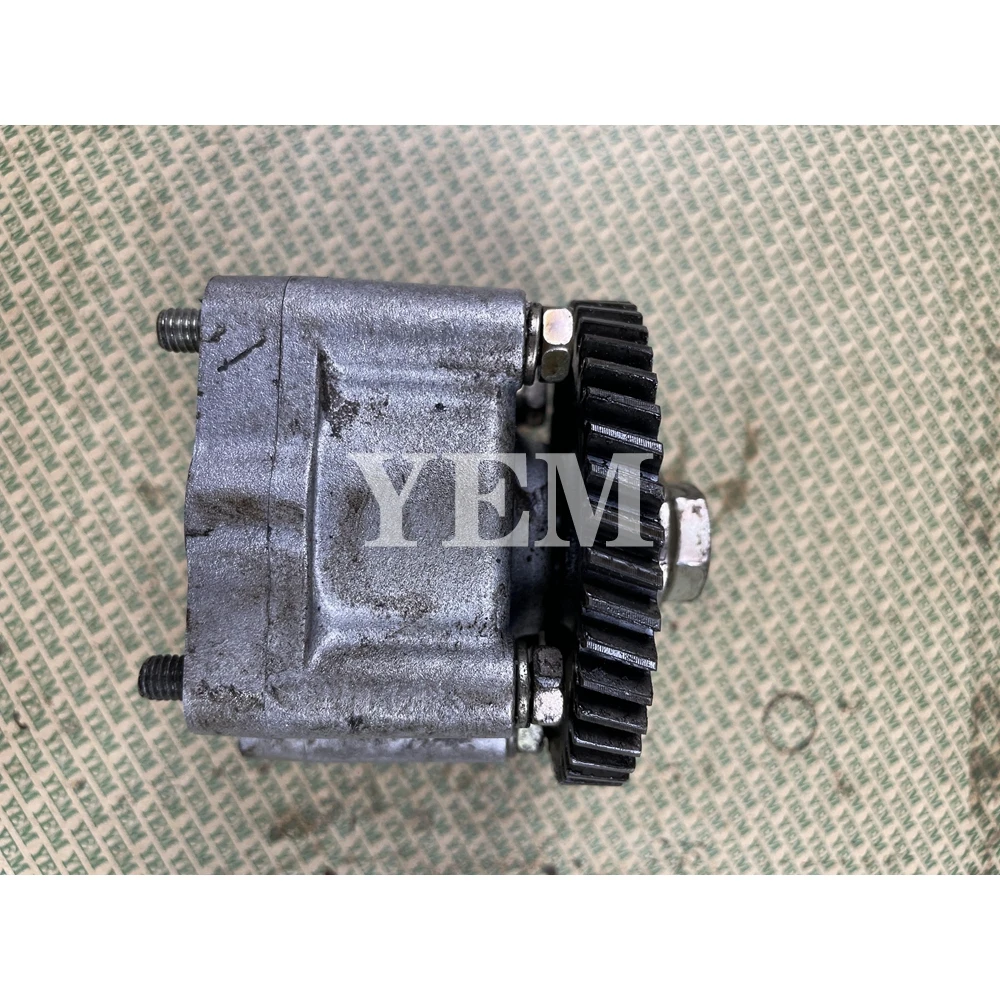 V2203 Oil Pump for Kubota Engine Heavy Duty Engine Parts