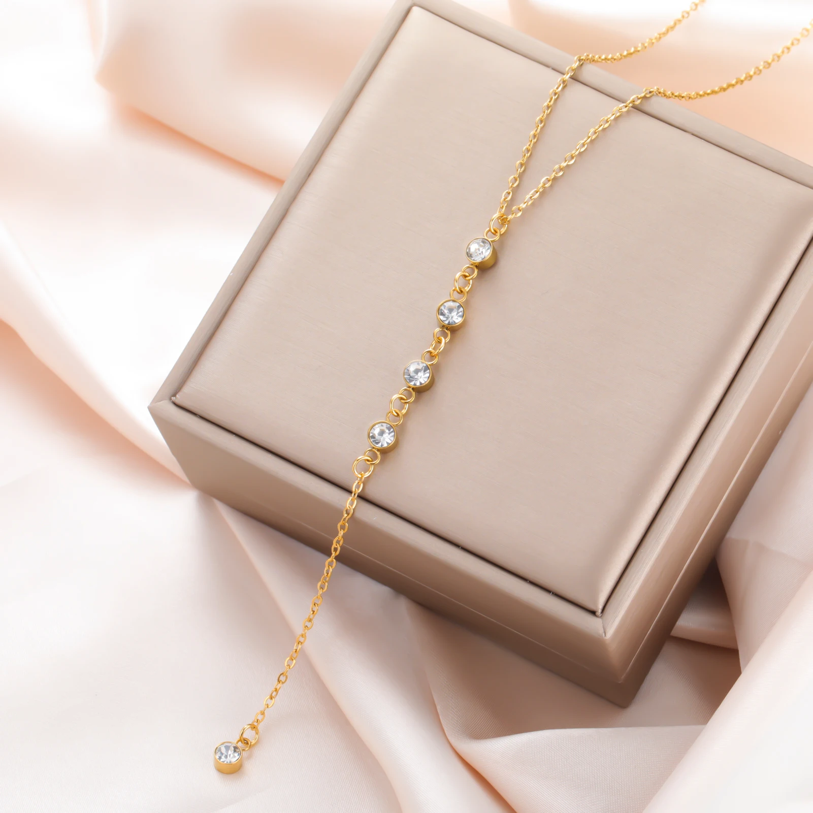 Elegant Clear Zircon Necklace - Stainless Steel