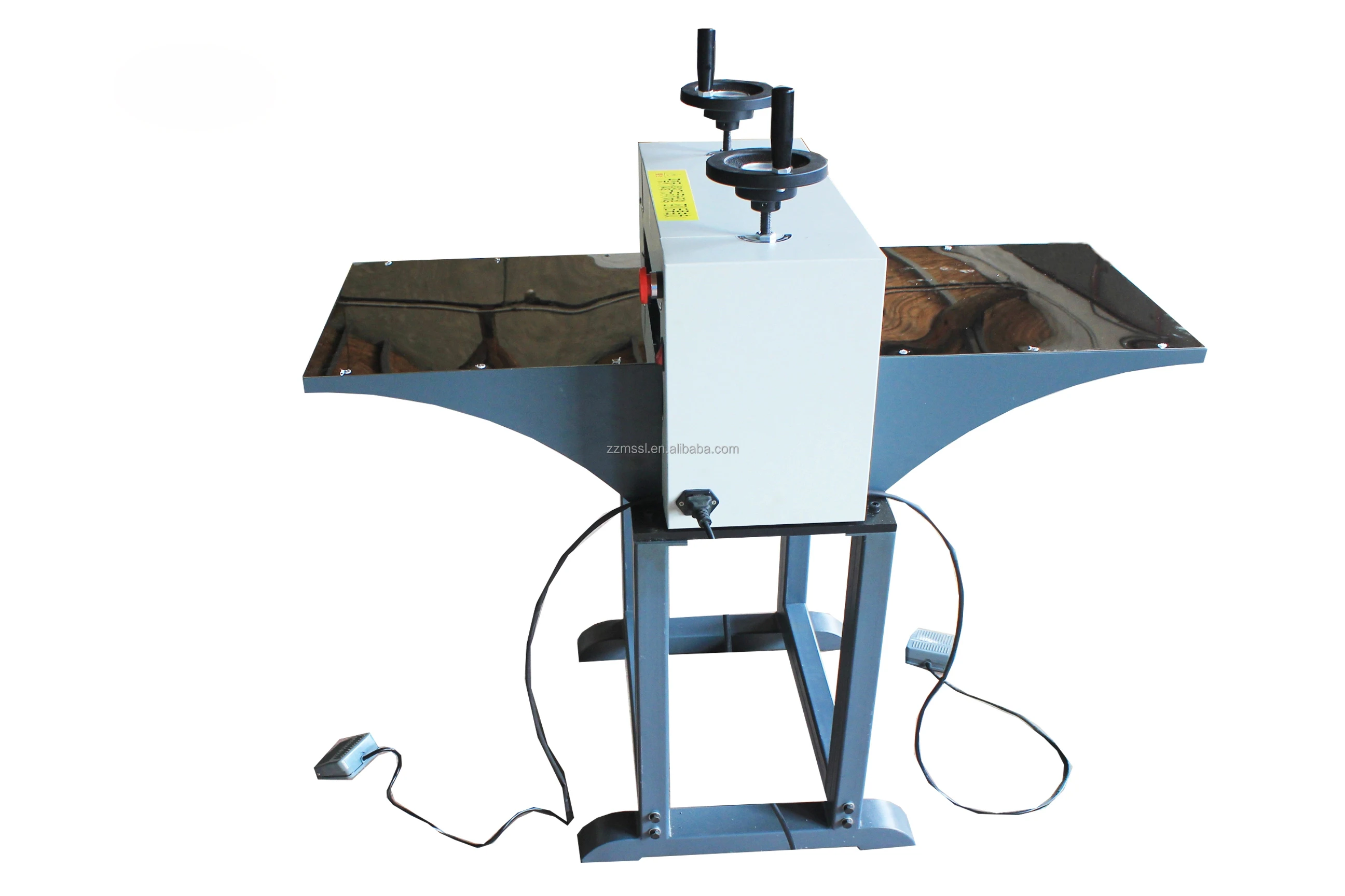 Manual Creasing and Die Cutting Machine