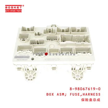 グッズ ISUZU 700P 4HK1 Harness Fuse Box Assembly - OEM Quality