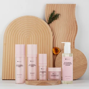 Sakues OEM Skincare Kit Hyaluronic Acid Ruddy Anti-Aging Glow Glycerine Ingredient Skin Care Set