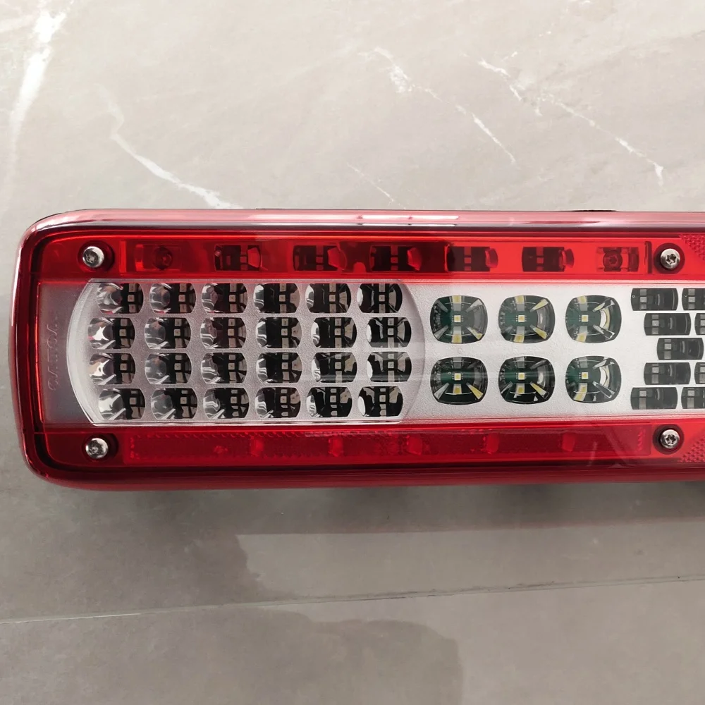 VOLVO トラック　トラクター　テールランプ 純正　23354972 23354972 Volvo Original Backup Light - 23354972, Volvo | Made-in