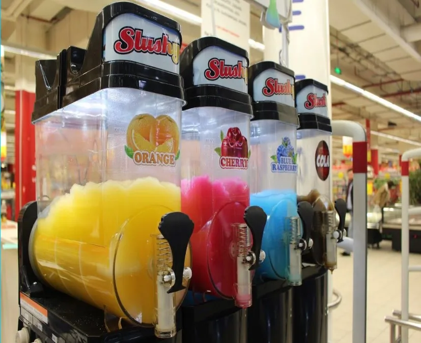 
Большая машина для замороженного снега с 4 резервуарами 60 л 