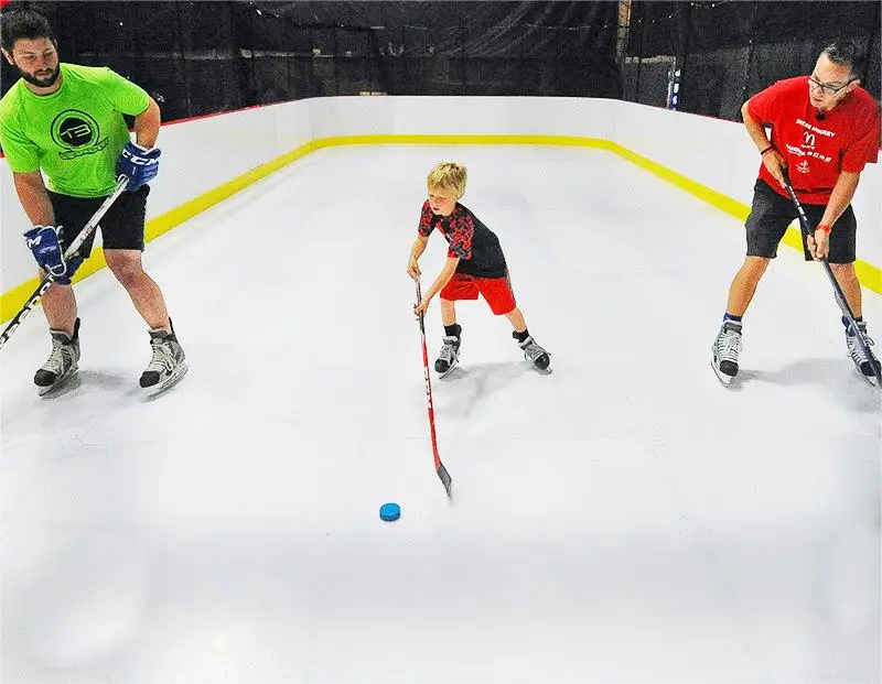 UHMWPE 4*8 Mobile Synthetic Ice Rink Skating Board Polyethylene HDPE Plastic Hockey Rink Board factory