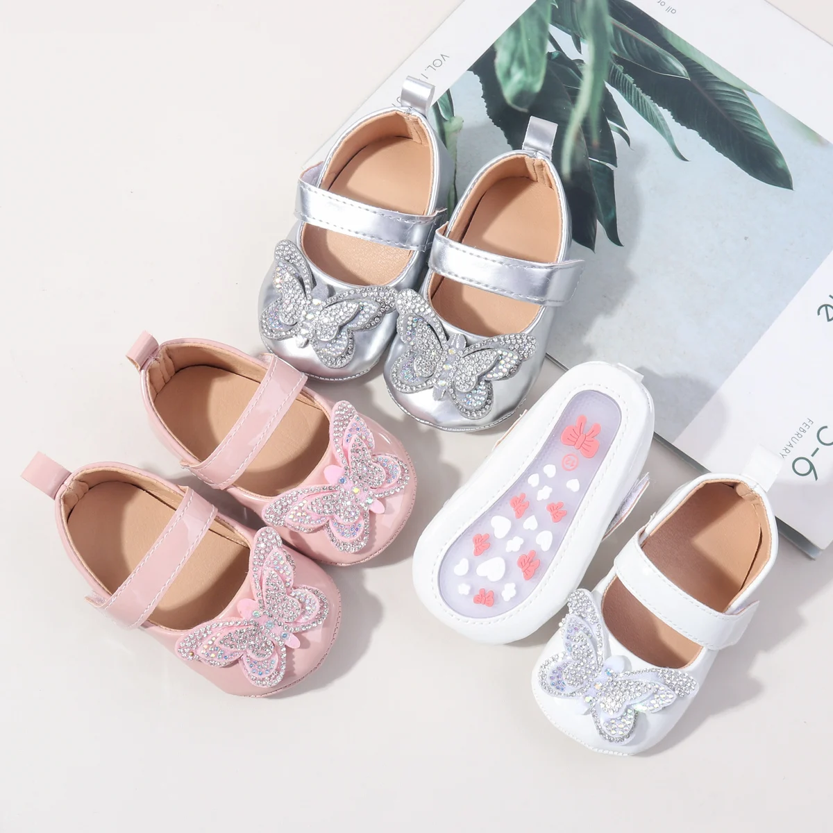 Wholesale New Arrival Beautiful Bling Bow Design PU Leather Baby Infant Newborn Girl Princess Shoes 2025