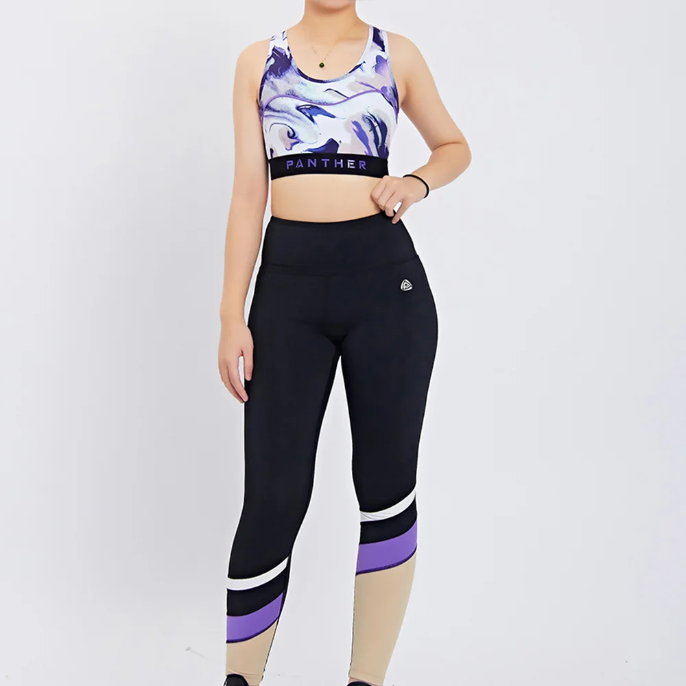 Qattiq leggingsdagi seksual dumbalar Qattiq leggingsdagi seksual dumbalar