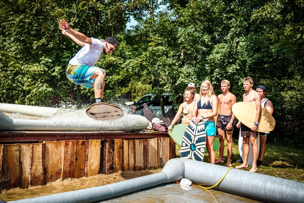 PVC Large Skimboard Piste Gonflable Piscine Inflatable Water Skimboard Skate Ramps Track