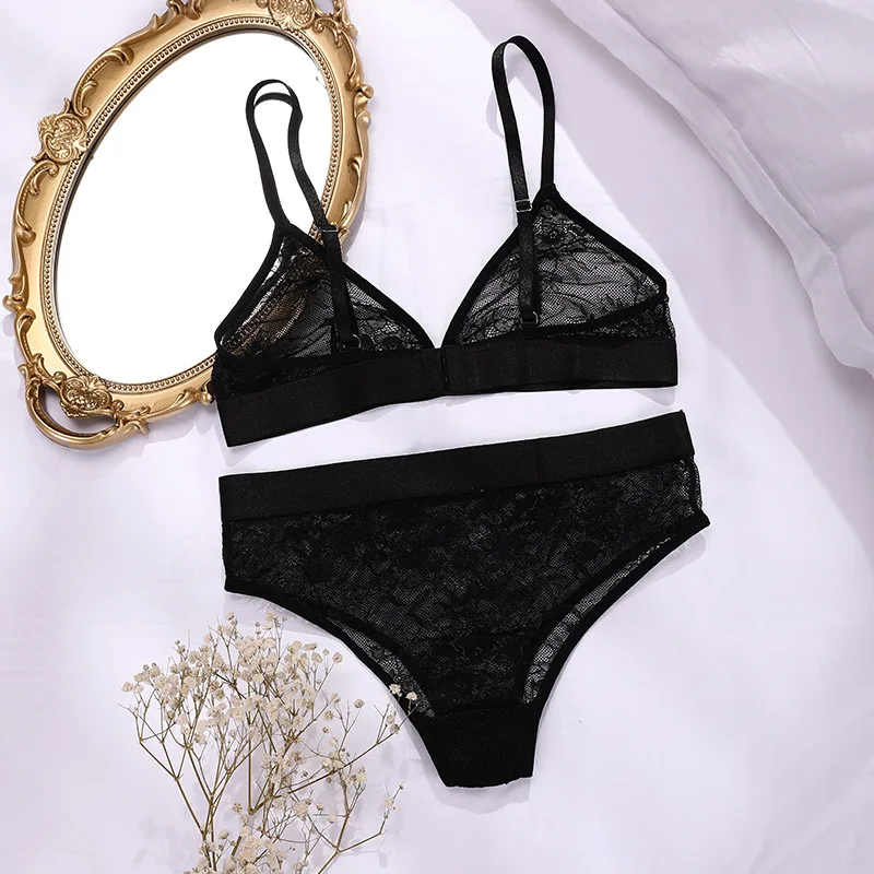 BPS015 sheer lace cup detail
