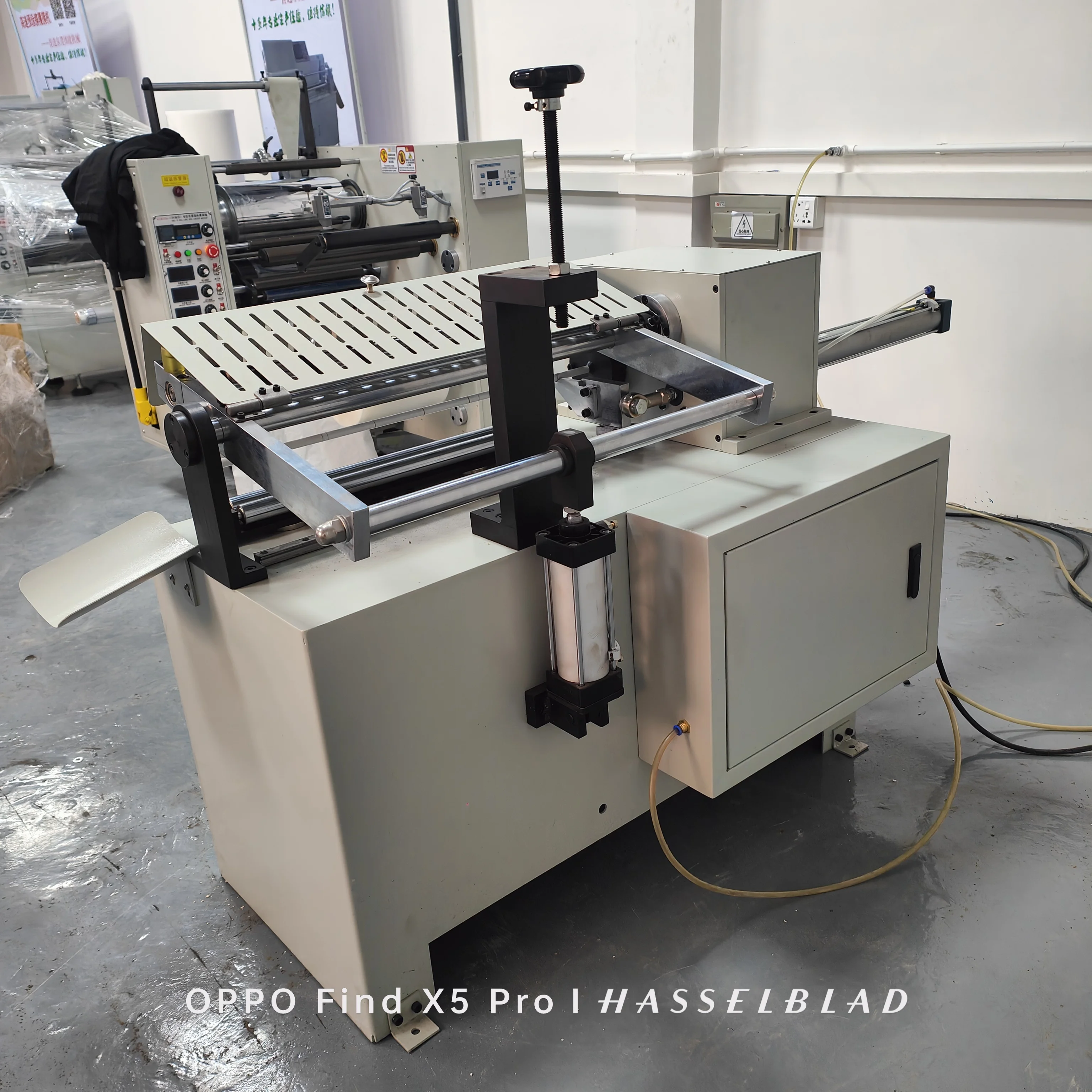 Manufacturer Paper Core Cutting Machine for Paper Tube Plastic Core Cutter Paper Core Cutting Machine