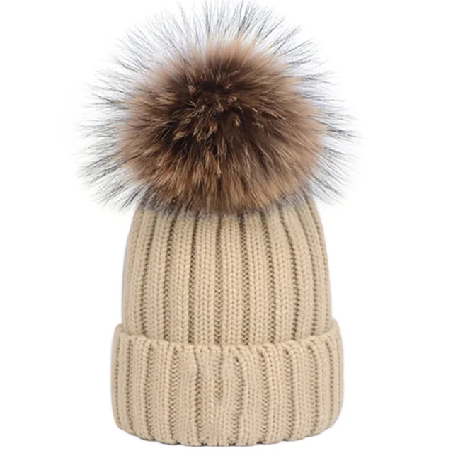 outdoor bobble hat