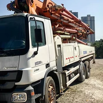 12 Years Zoomlion Mer cedes Benz 47m Used Concrete Pump Truck 300kw Power 5 Sections Moving Boom Truck