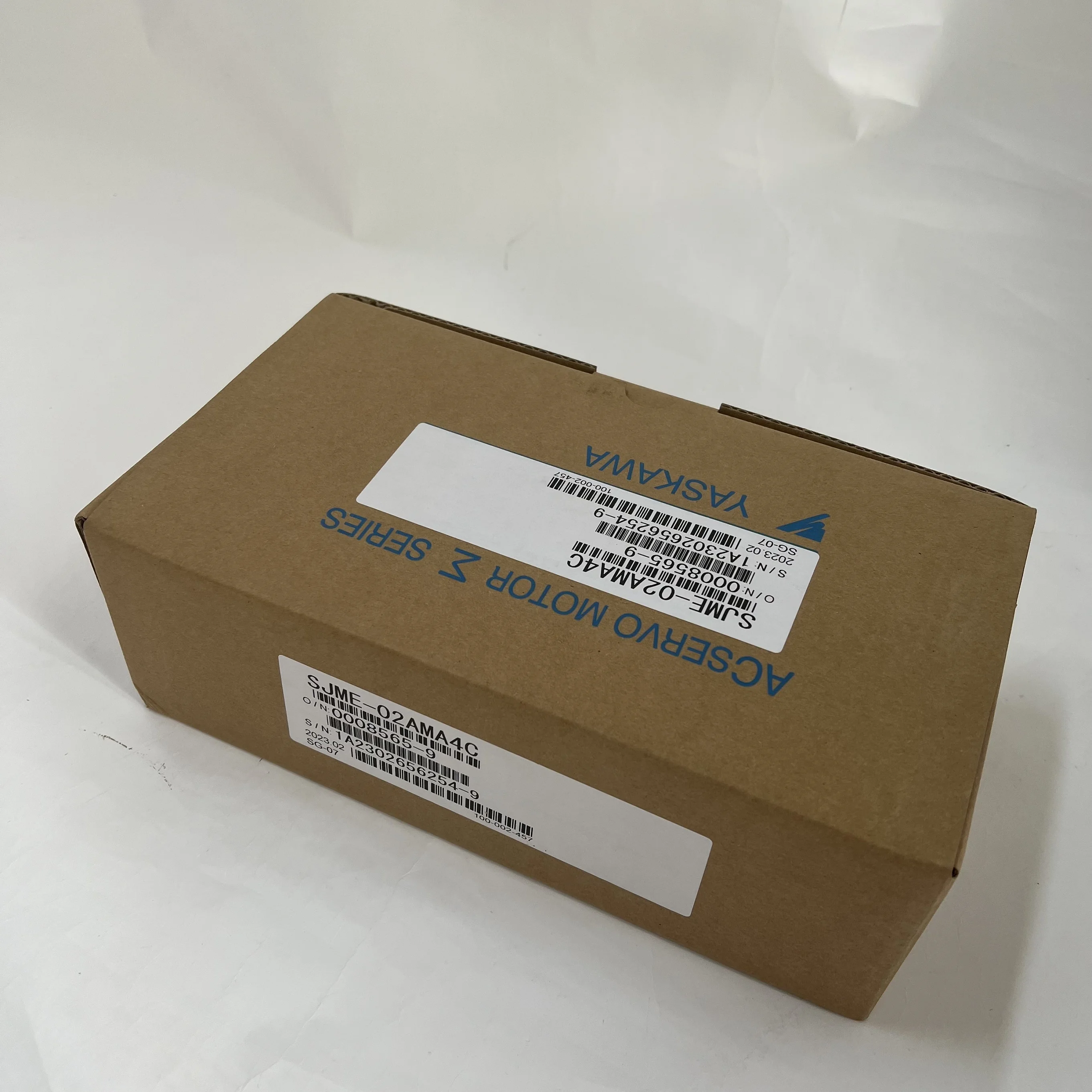 Yaskawa AC Servo Motor SJME-02AMA4C Yaskawa AC Servo Motor SJME-02AMA4C