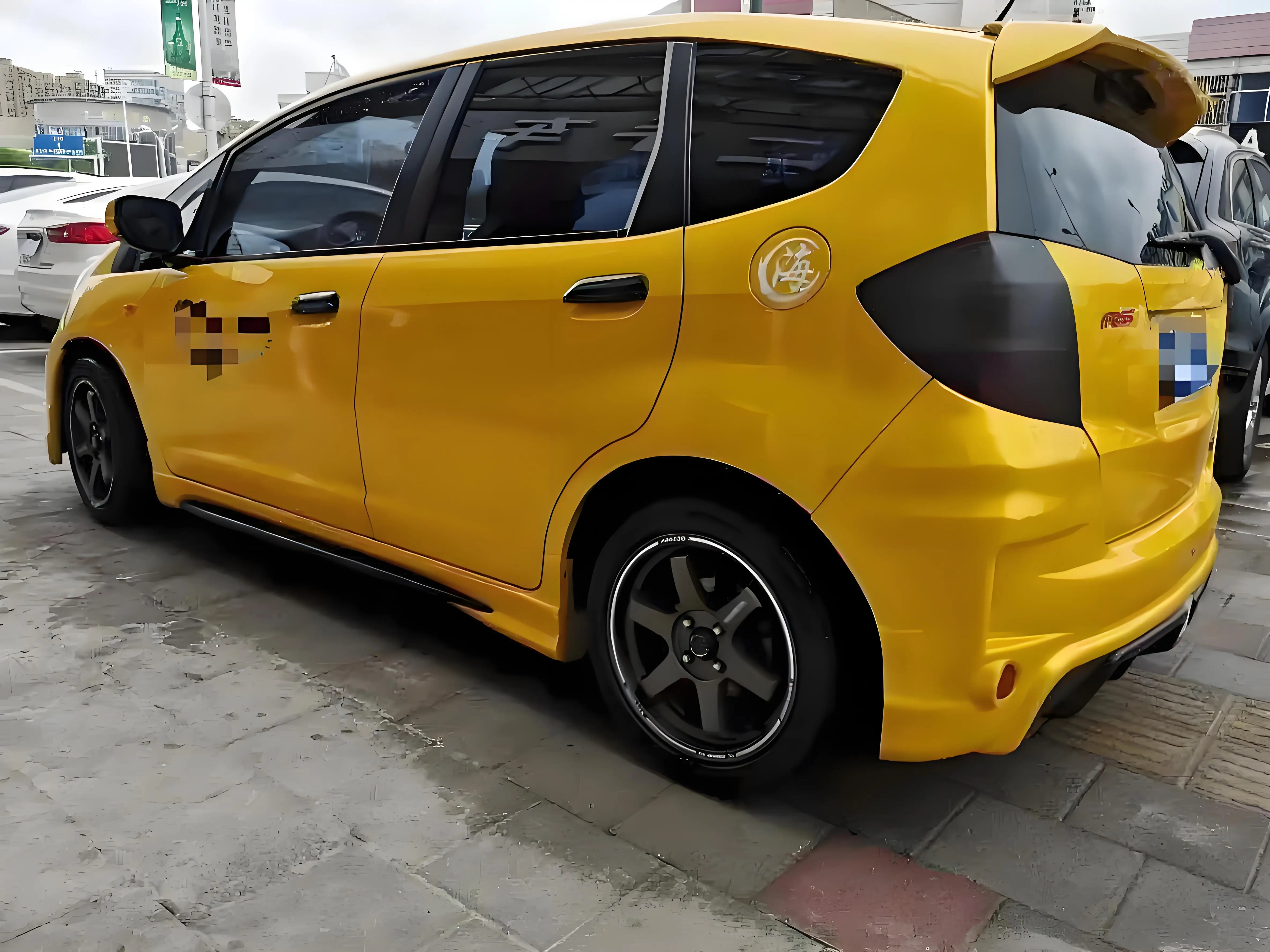 Honda Fit 2008-2010 Body Kit - Upgrade Your Car's Look