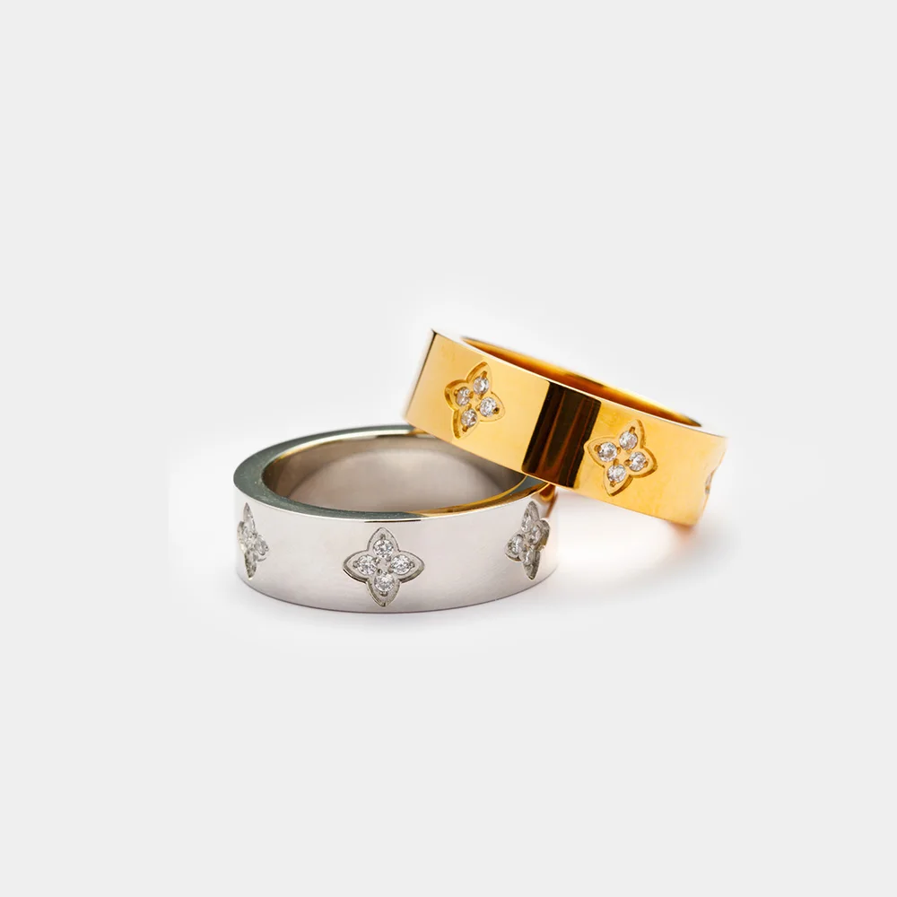 Exquisite Four Pointed Star studded Diamonds Stainless Steel Waterproof Ring Cubic Zirco