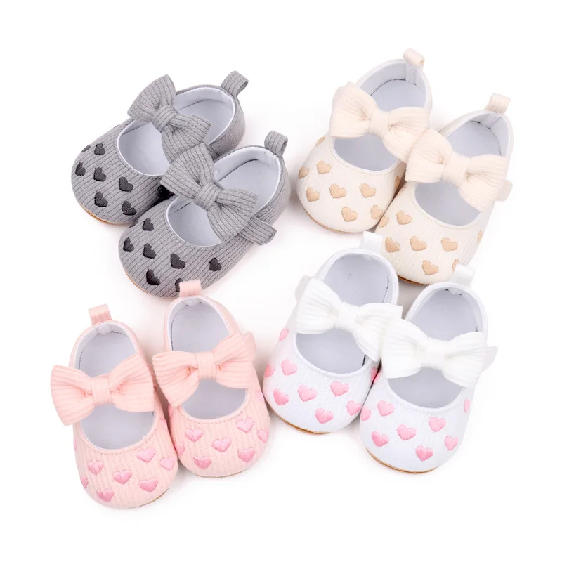 Heart Embroidery Design Baby Girl Shoes Anti-slip TPR Outsole Prewalker Baby Shoes for Girls