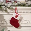 Calcetín navideño con letras bordadas de dibujos animados h