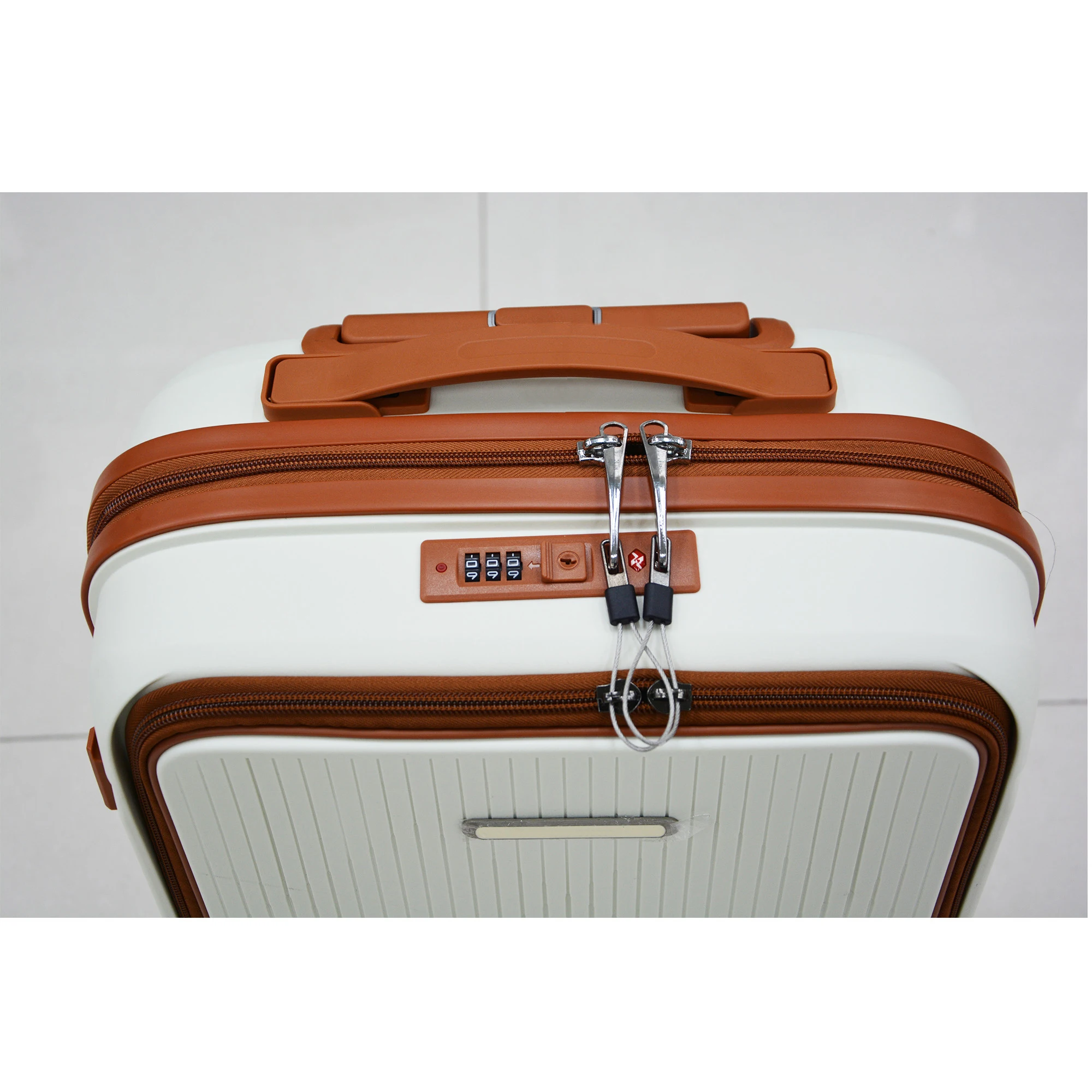 High Quality Female Wheels Travel Bag Set Fashionable Luggage