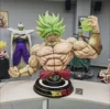 Busto de Broly de 110 cm