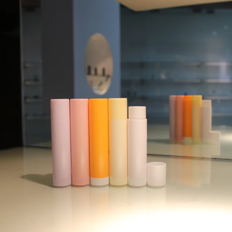 Lip Balm Container Cylinder White Lipbalm Tube Private Label Custom Tube Cheap Lip Balm Packaging