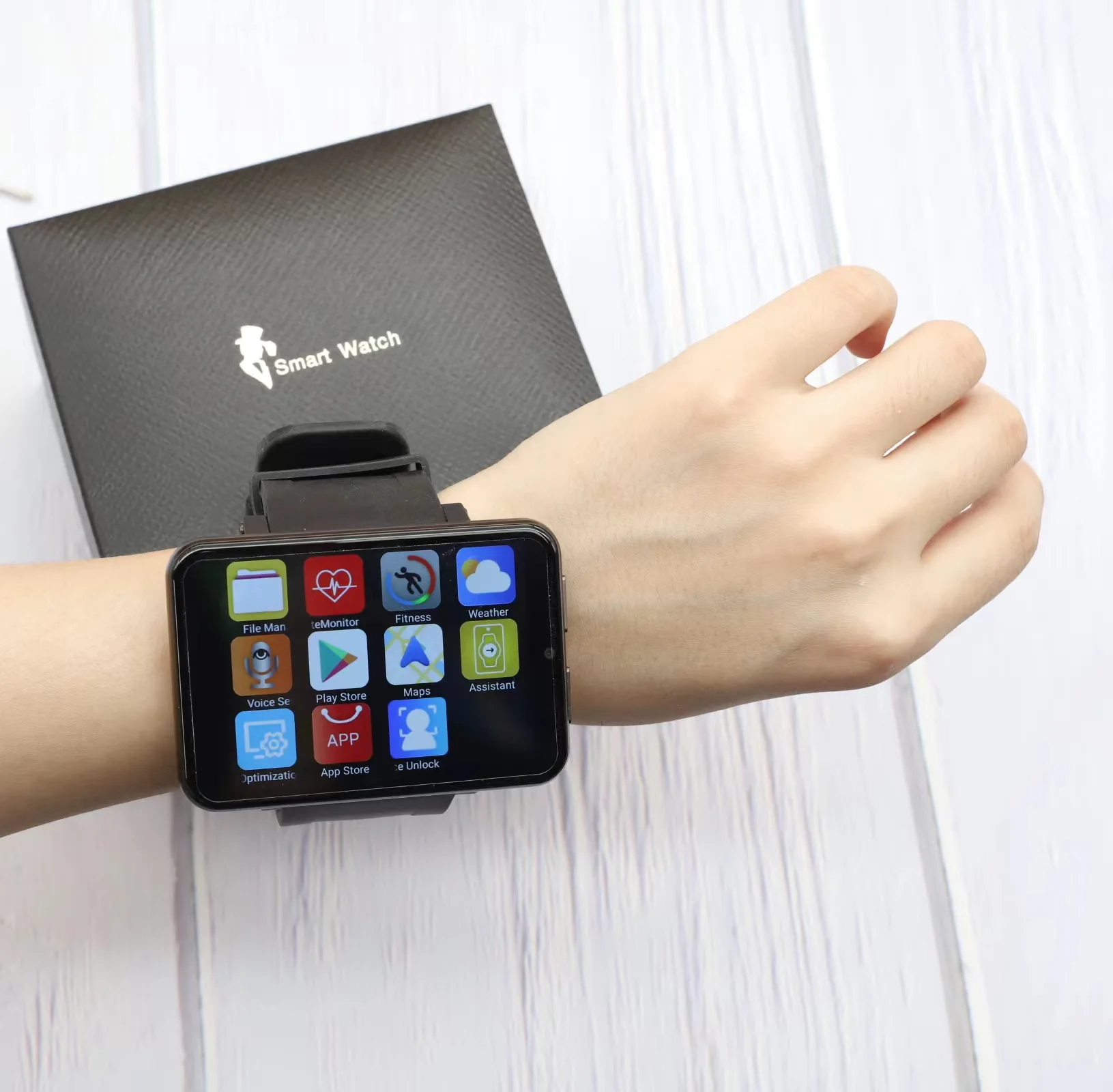 DM100 Latest Waterproof 4G Smart Watch WiFi Thermometer and Sim Card Camera Mobile Phone with Touch and Internet for IOS System