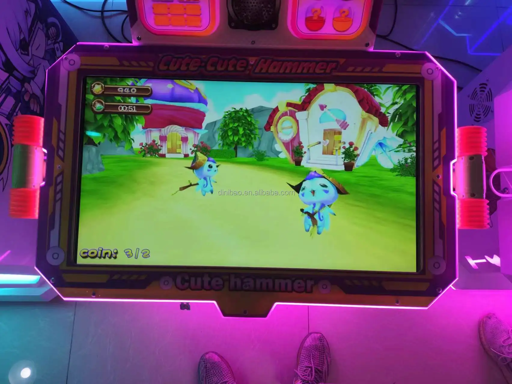 귀여운 32인치 LCD 망치 게임기 어린이용 오락 코인 작동 아케이드 게임