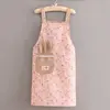 สายคล้องลายดอกไม้สีชมพูพร้อมกระต่าย