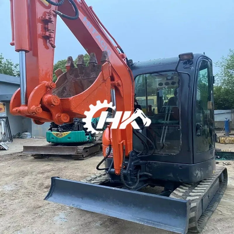 Accomplissez votre travail avec la polyvalente pelleteuse PC 160