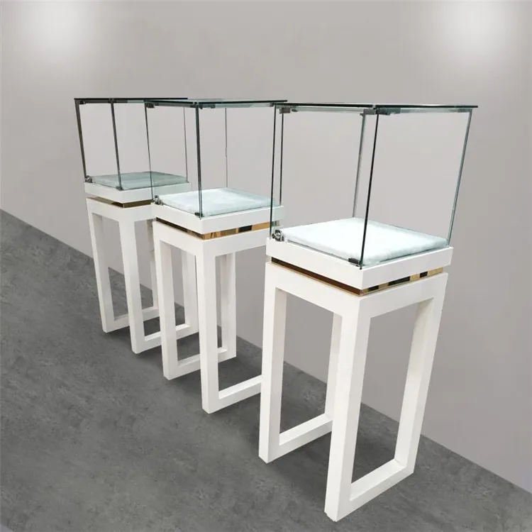 Modern Design Jewelry Display Showcase Custom Gold Metal Jewellery