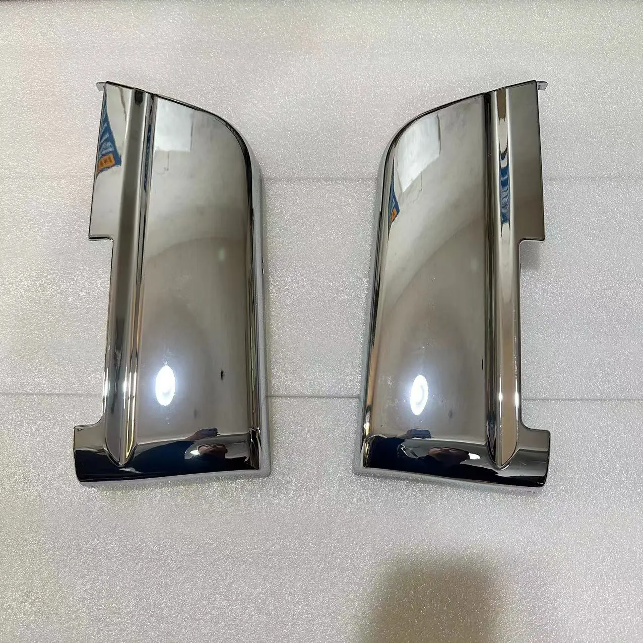 Japanese Truck ISUZ 700P Chrome-plated Step Cover