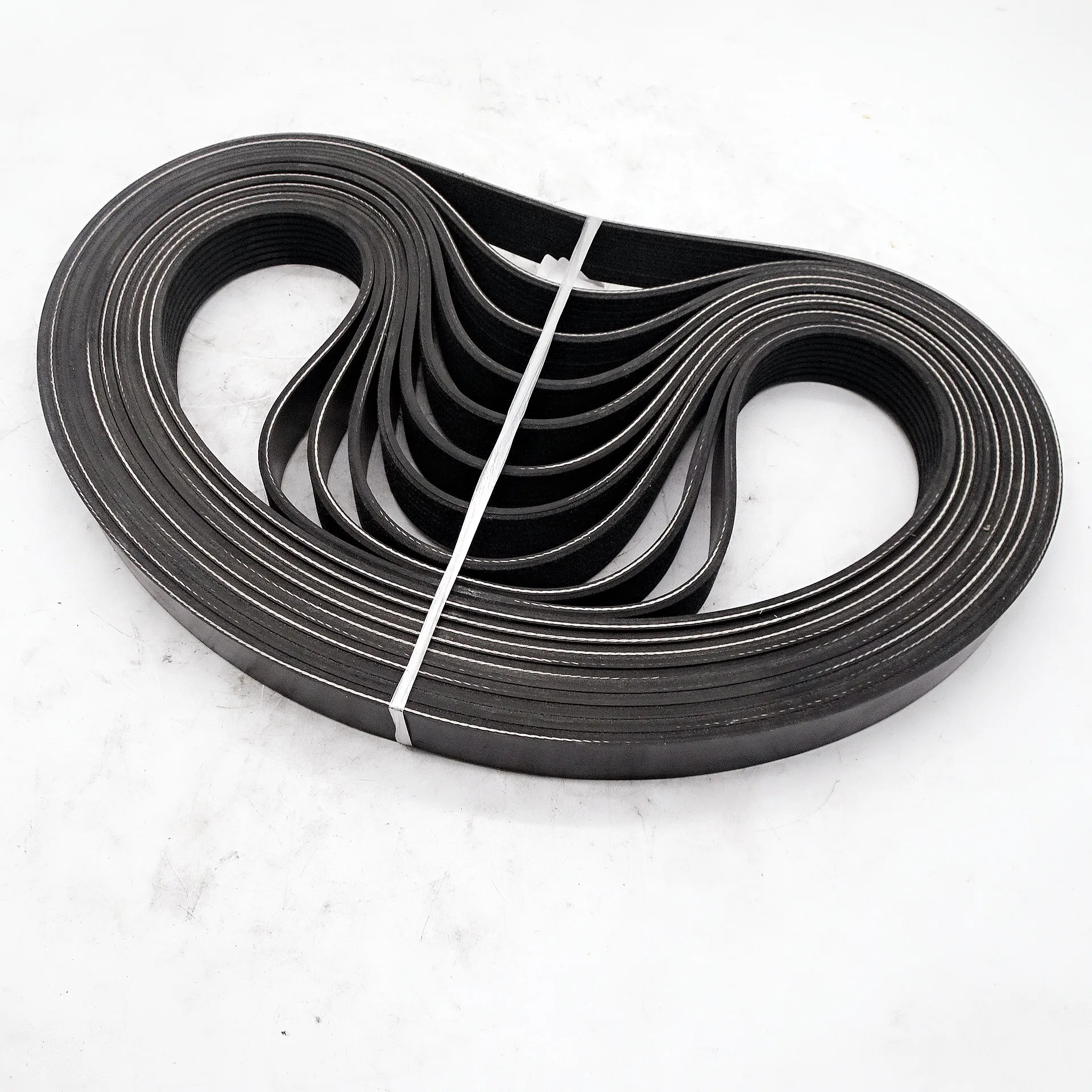 Hot Sell Engine Truck Belt 8PK 1160 for Truck Engine