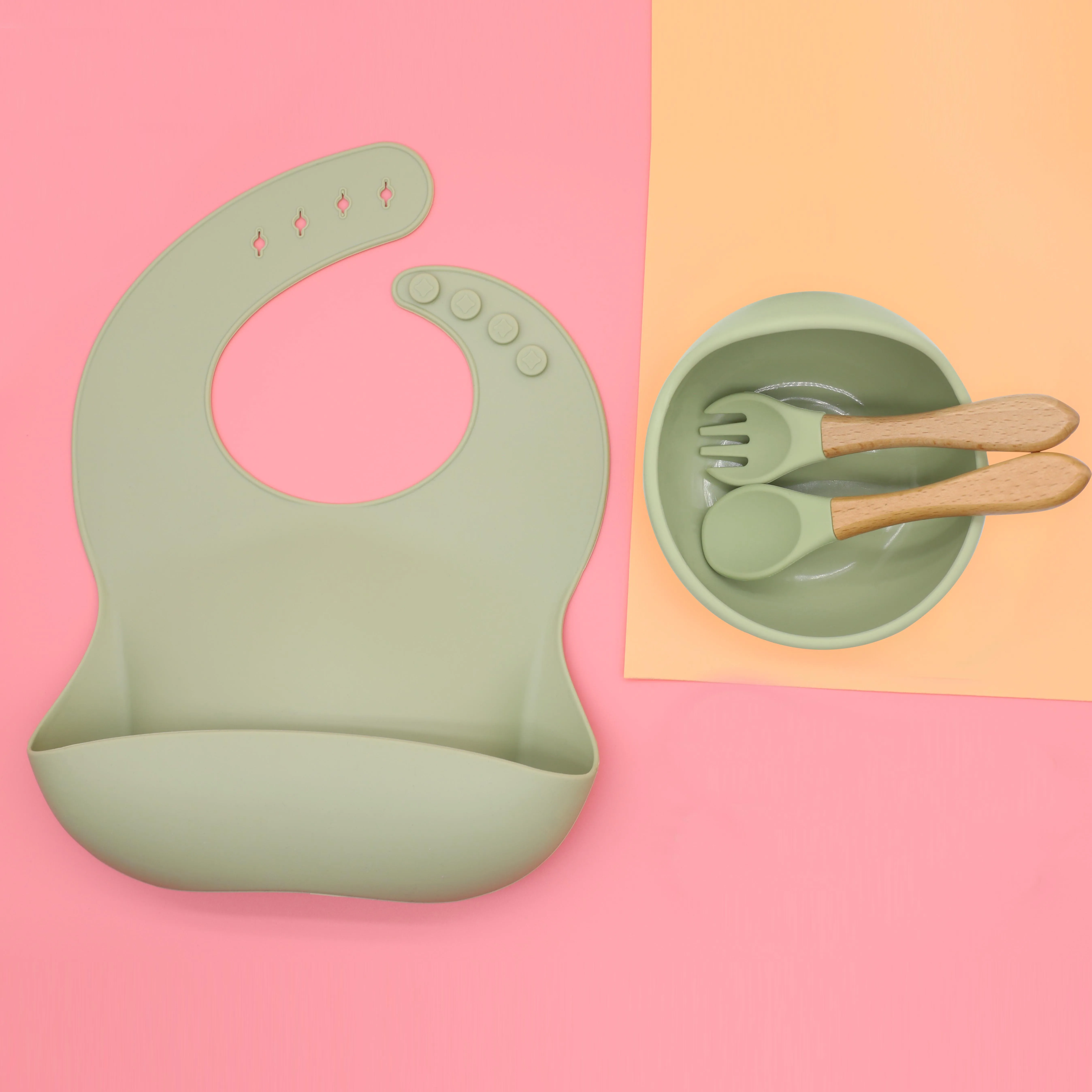 Набор детской посуды для обучения еде силиконовый нагрудник и ложка с защитой от