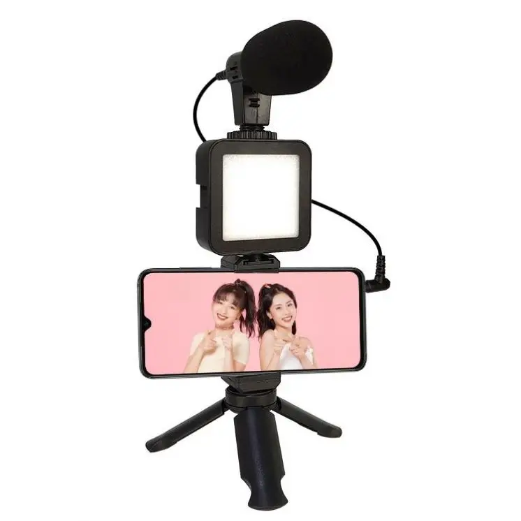 Professional Vlogger Kit Vlogging Equipment Kit Video Recording Microphone LED Fill Light Tripod Stand Kit for Smartphone