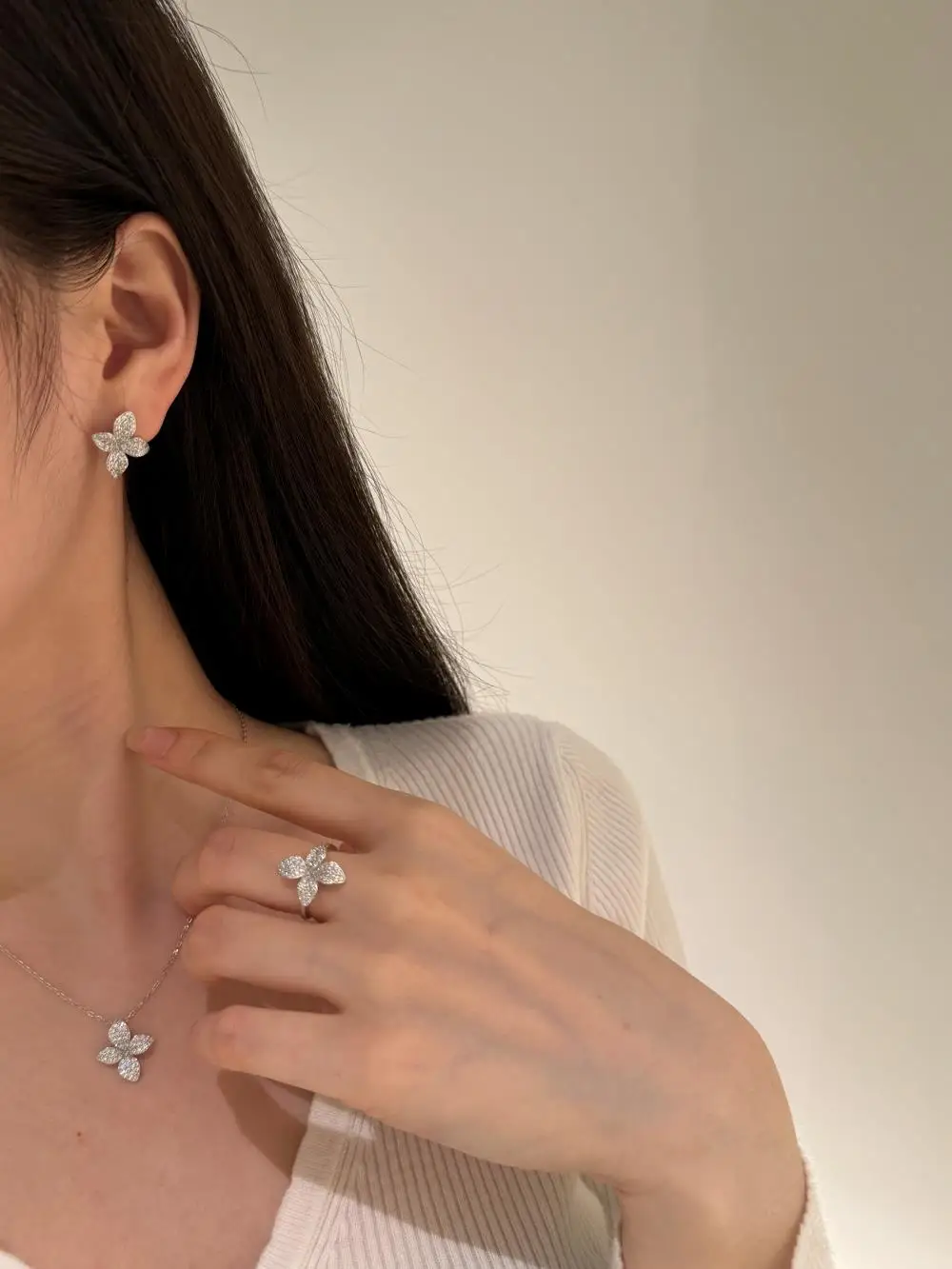 KAKODIY luxury jewelry ring engagement wedding 925 Sterling Silver four-leaf clover flower ring for women detail 2