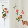 Manzana simulada de tres cabezas