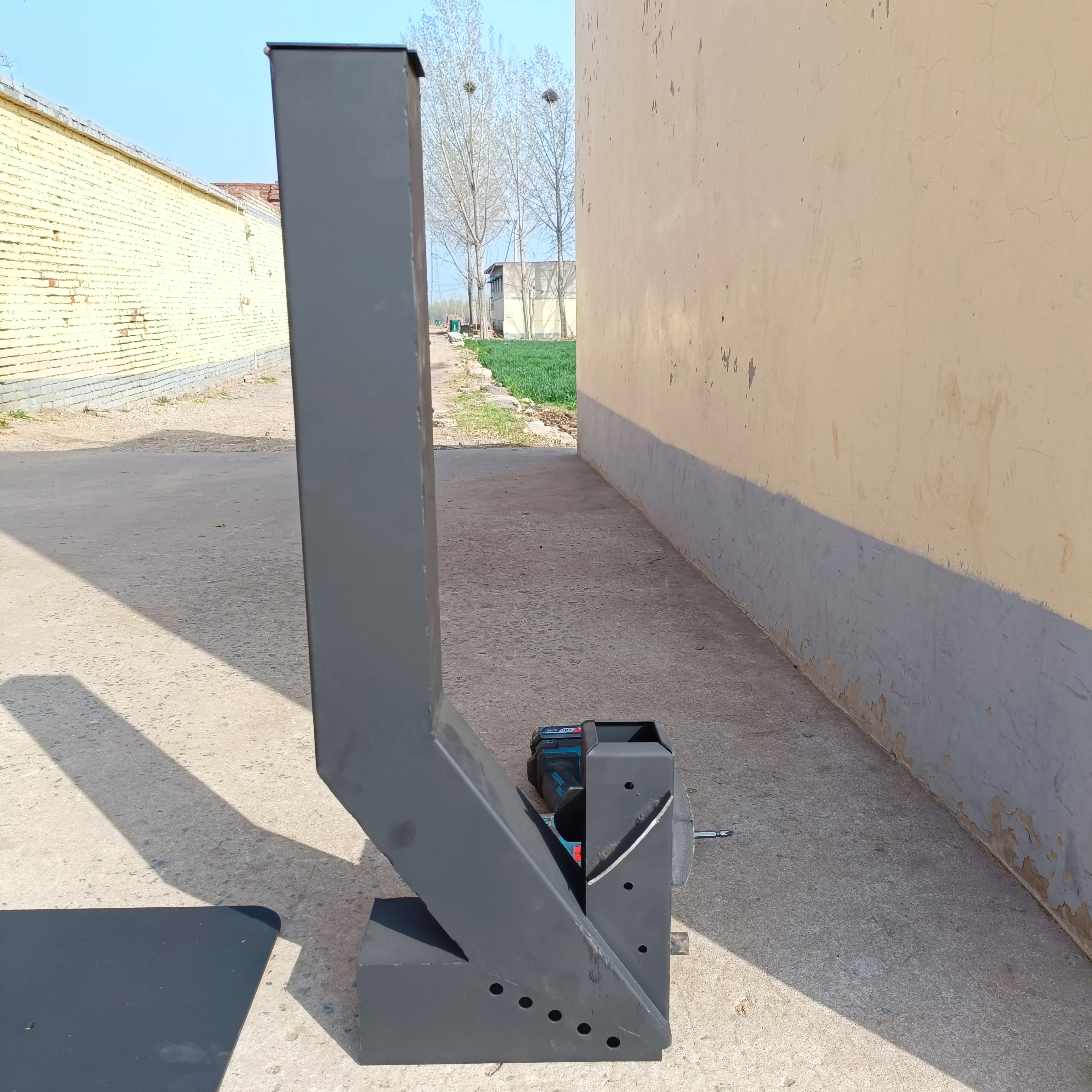 Poêle à Granulés Rocket Heater 6,5 KW | Chauffage De Terrasse Noir, Design Robuste, Sans électricité, 58,3x30x158,2 Cm