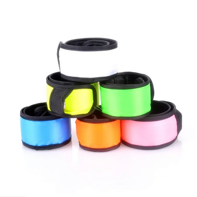 ファッションナイトランルミナスポリエステルブレスレット格安カスタムファッションsupデイジーライトニングプリント刻印リストバンドスポーツブレスレット Buy ホット販売歓迎卸売発光ledリストバンドブレスレット 制御ledリストバンド プロモーションギフト Product