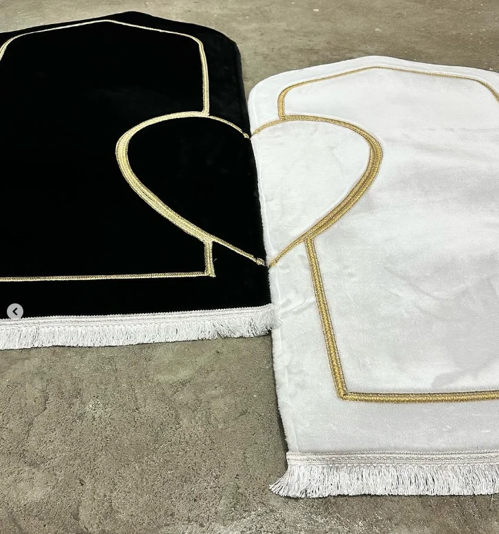 Custom 2 Prayer Mat Set Heart Design  Couple Prayer Mat  Love Prayer Rugs Set Islamic Wedding Gift Valentine's Day  Nikkah Gift